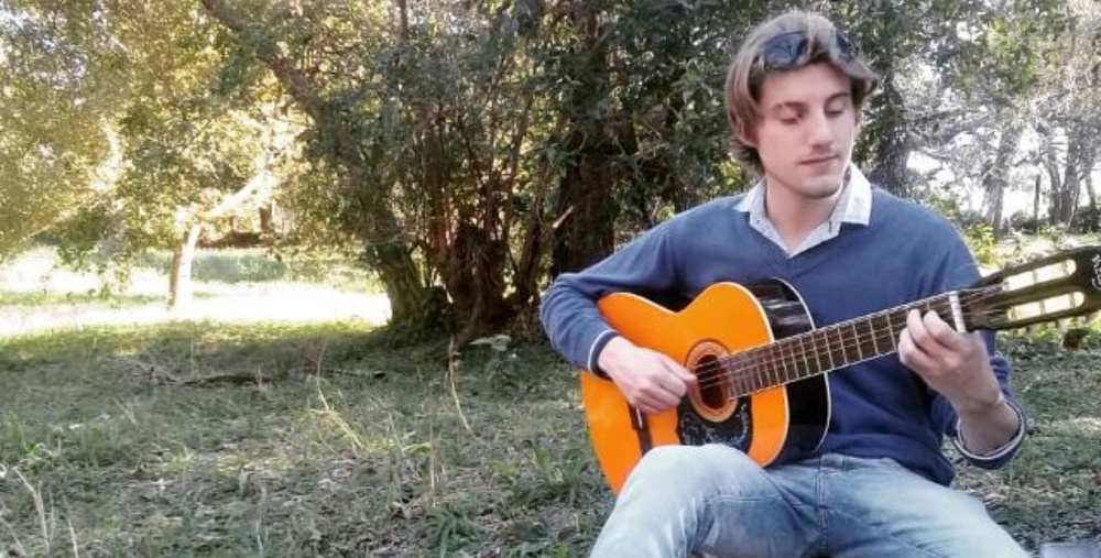 El chipero “hechizado” por la tierra colorada