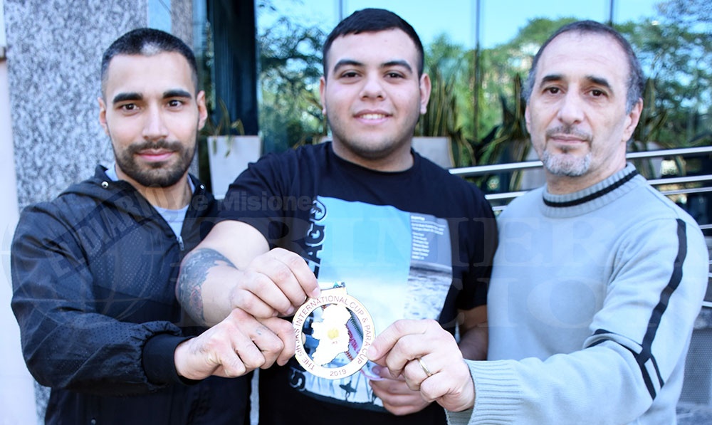 “Esta medalla también es de ellos”