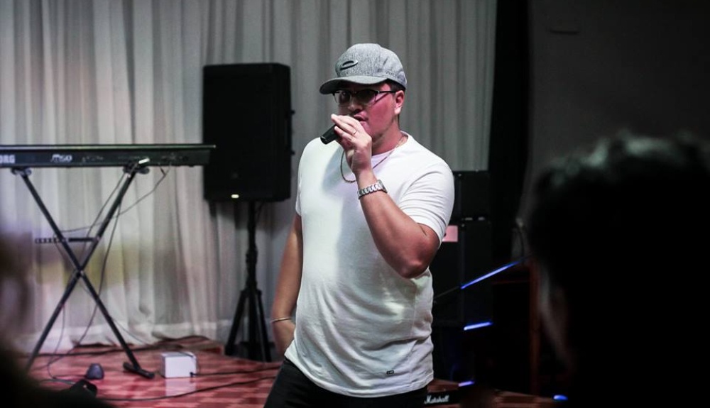 “Newmen”, el cantante de música urbana que lleva el mensaje de Dios