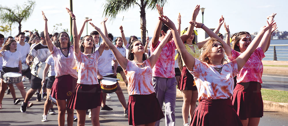 Estudiantina 2019: entusiasmo, ritmo y color en la costa