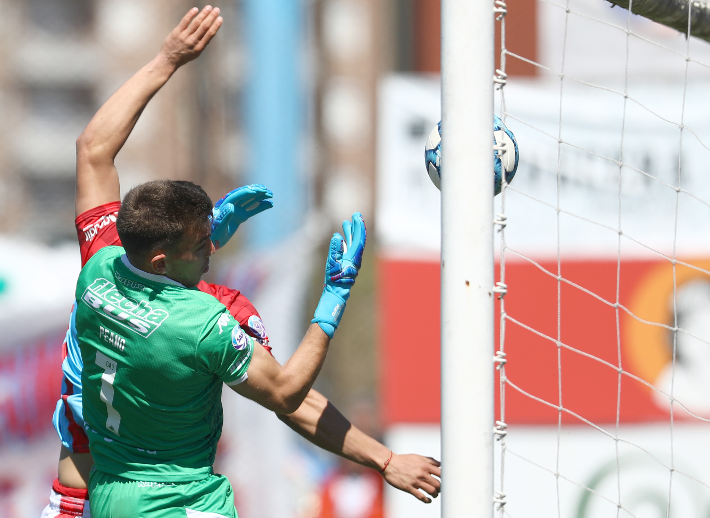 Superliga: Arsenal volvió al triunfo