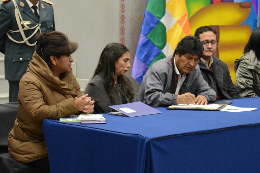 Bolivia promulgó una ley de asistencia gratuita a pacientes con cáncer