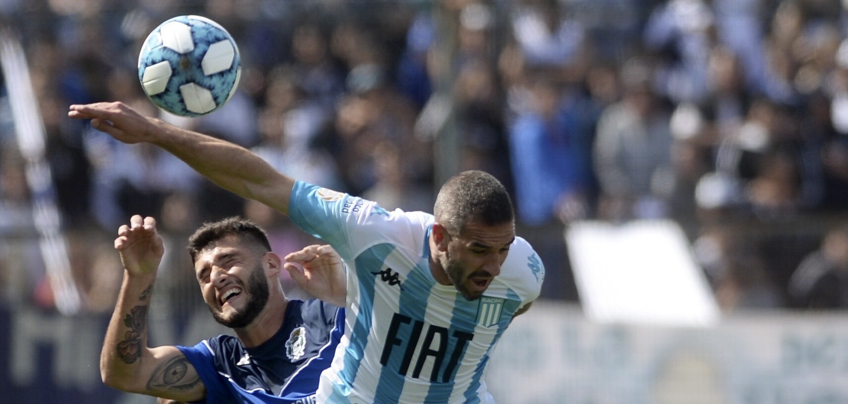 Superliga: en el debut de Maradona, Gimnasia cayó con Racing