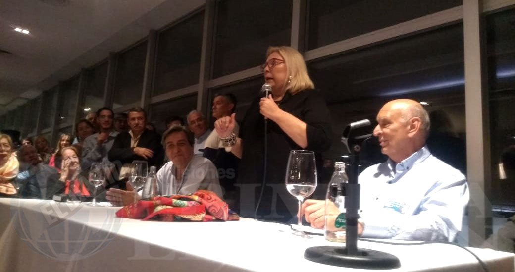 “La viudez dura tres meses, no dos años y medio en el poder”