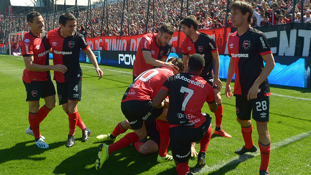 Superliga: Newell’s goleó a Huracán