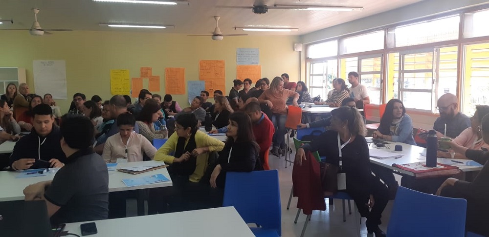 Profesores visitaron las instalaciones de la Escuela Secundaria de Innovación