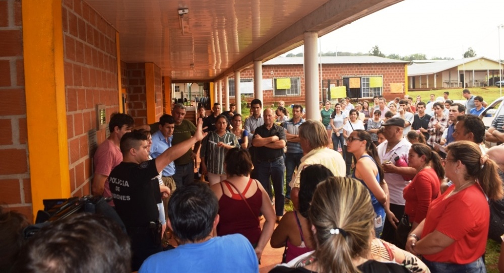 Levantaron toma de la EFA de Campo Viera