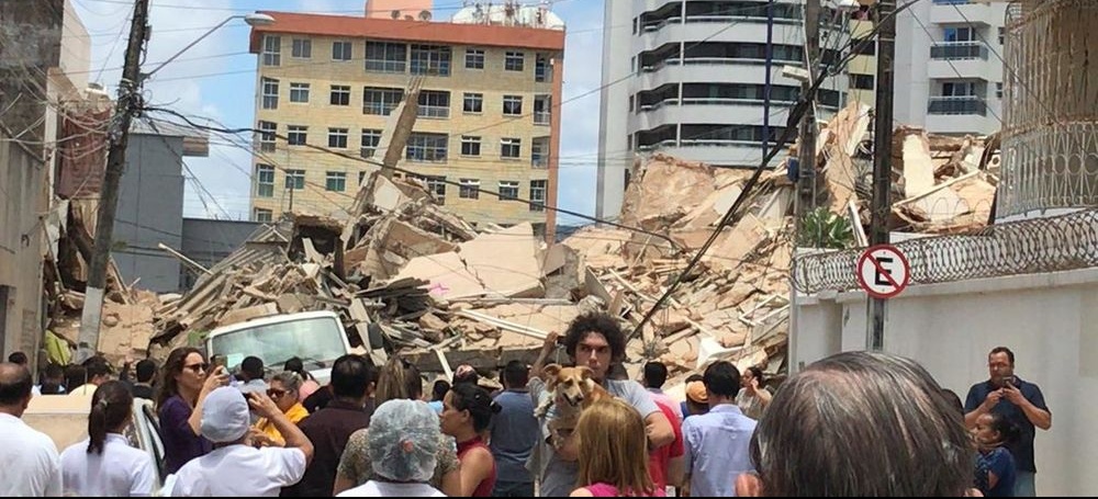 Brasil: se derrumbó un edificio de siete pisos y buscan sobrevivientes