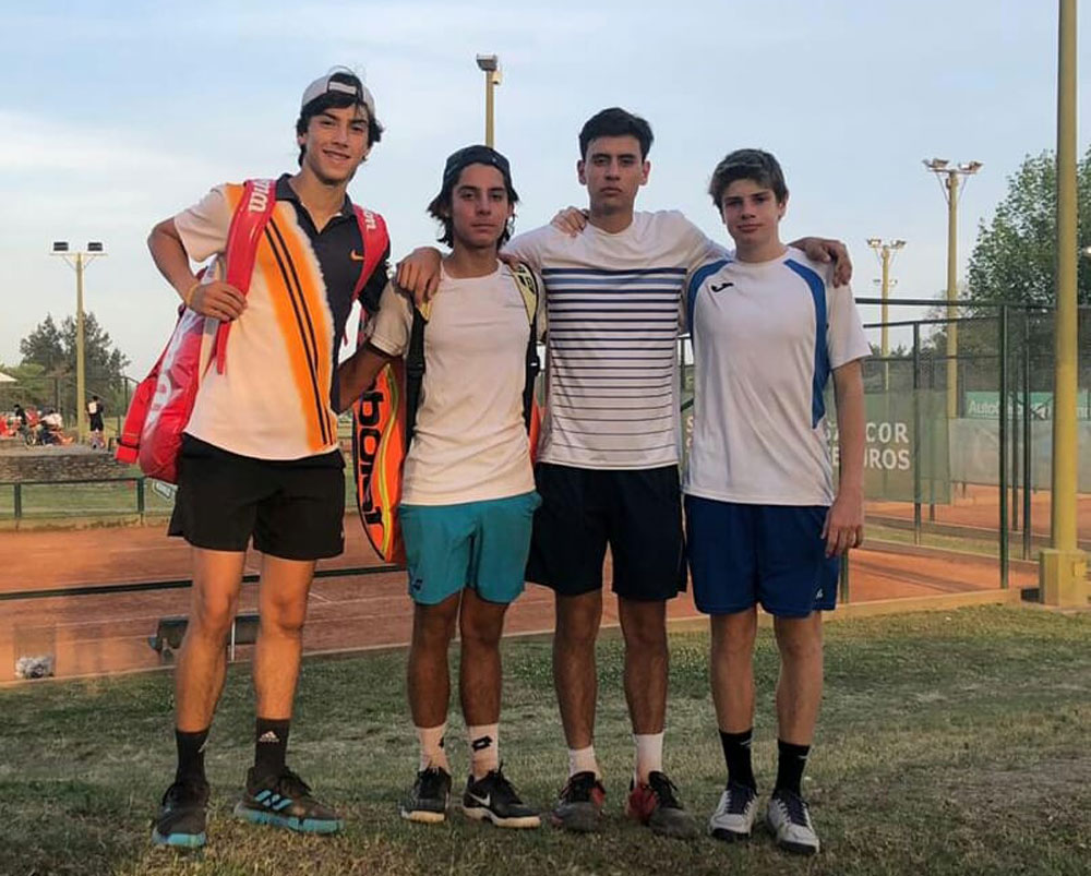 Femenino: las chicas de Colonias festejaron el título