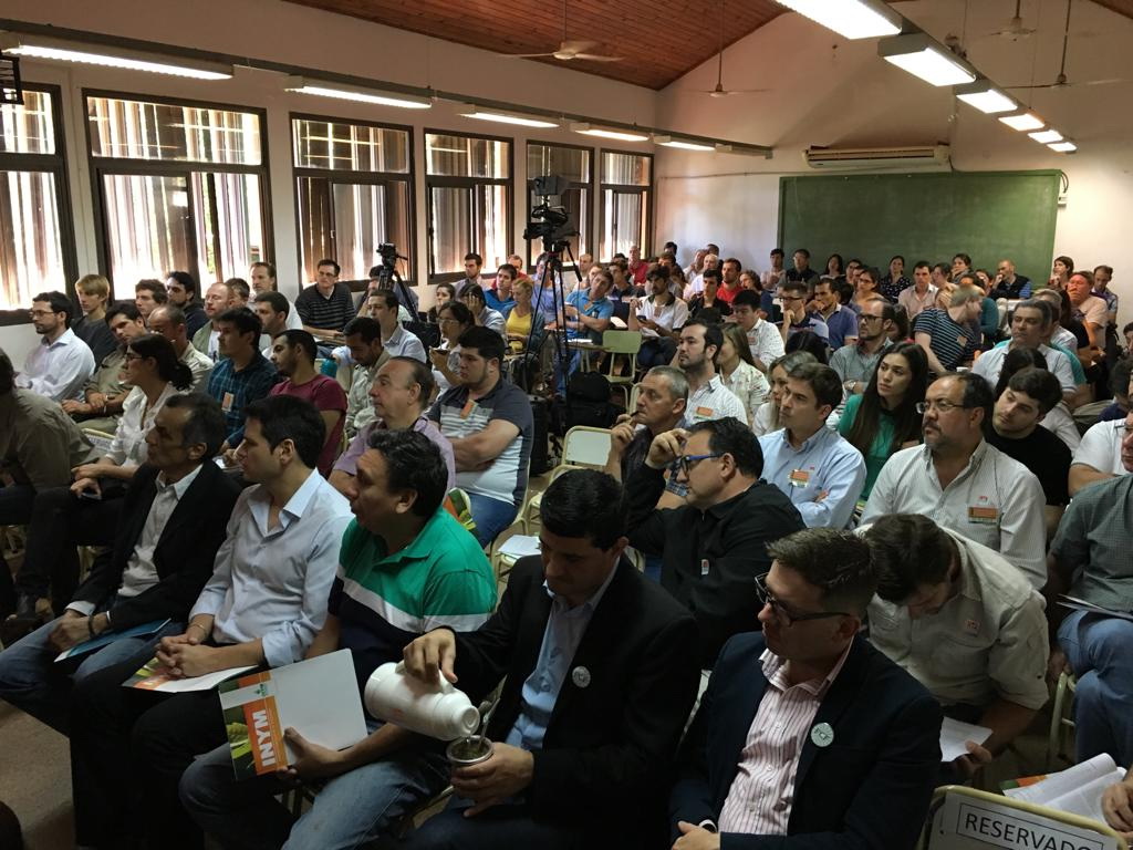 Balance de la primera jornada científica de producción de yerba