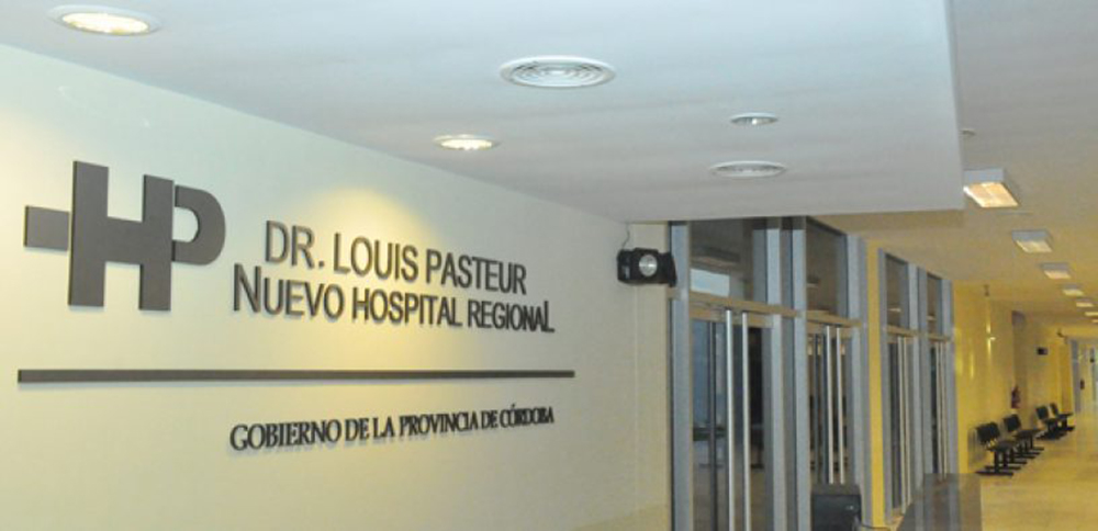 Desobedeció la prohibición y mató a puñaladas a su expareja