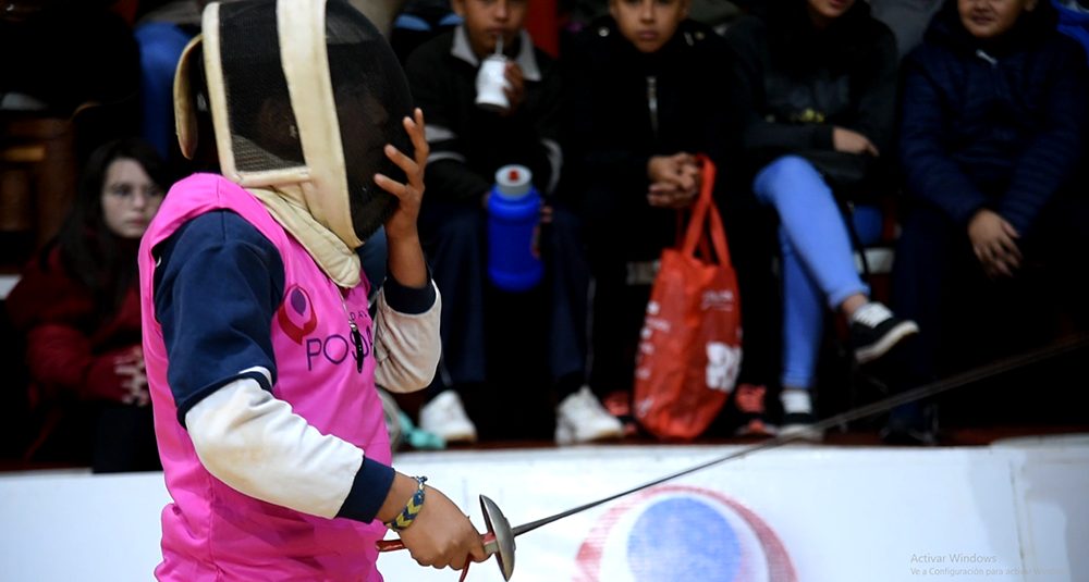 Esgrima: clases gratuitas en el SUM de Mini City