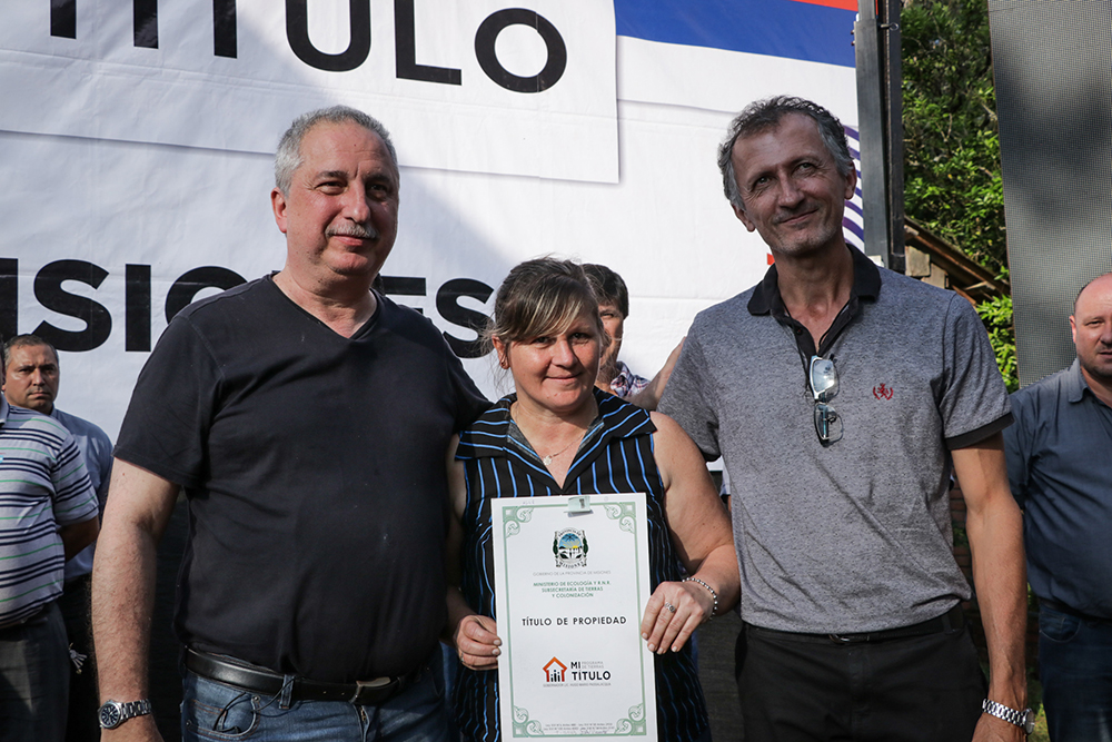 Entregaron 325 títulos de propiedad y 100 permisos de ocupación