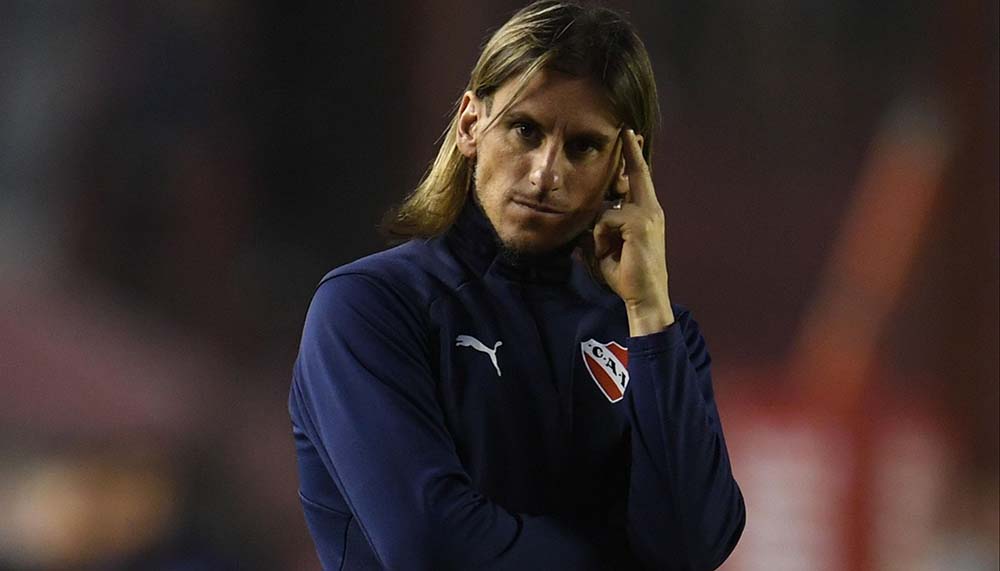 Futuro incierto de Beccacece en Independiente