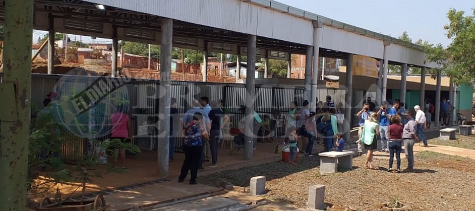 Habilitarán un tinglado para feriantes y artesanos en la Costanera Oeste
