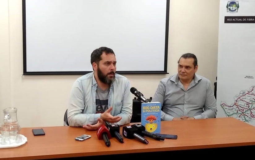 “Para efectivizar las estrategias políticas hay que usar las redes”