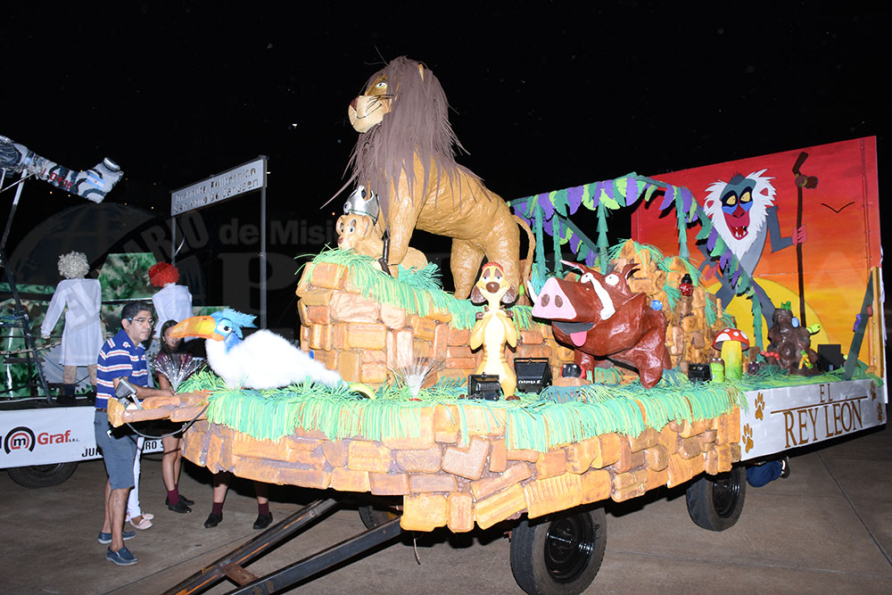 Originalidad en la muestra de carrozas en la Cascada