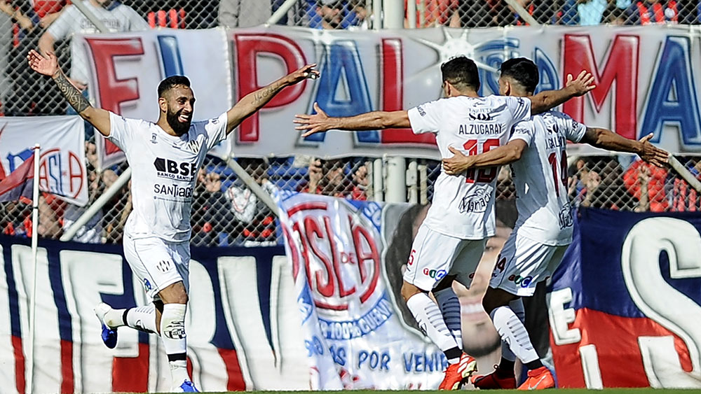 Superliga: Central Córdoba le dio un cachetazo a San Lorenzo