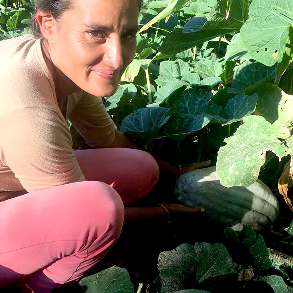 Dignamente enseña a producir alimentos saludables a poblaciones rurales