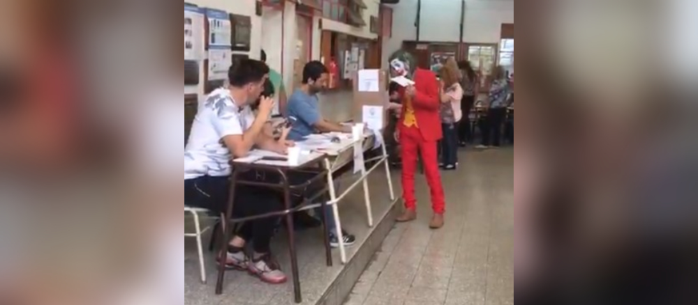 Curiosidades: el “Guasón” también fue a votar