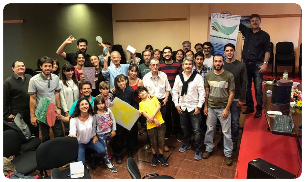 Misioneros finalistas en concurso para construir escuela en Haití