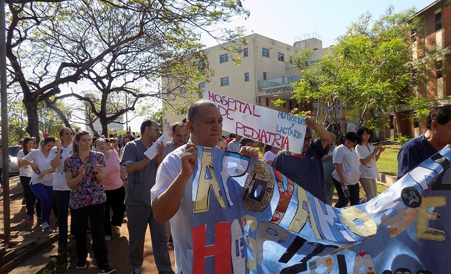 PRESENTES. Autoconvocados del pediátrico volverán a marcha por el Parque de la Salud.