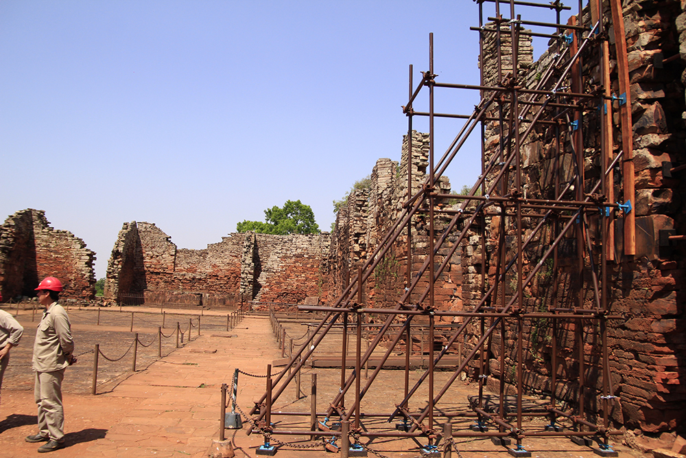 Realizan apuntalamientos en las Reducciones Jesuíticas de San Ignacio