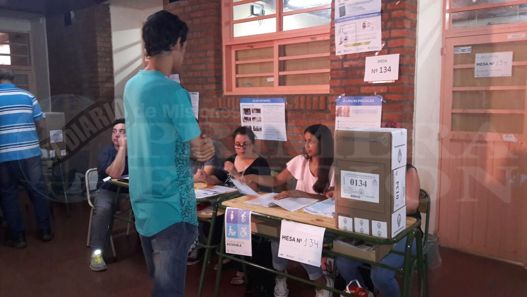 Los votos se dividen en válidos, nulos, recurridos o de identidad impugnada