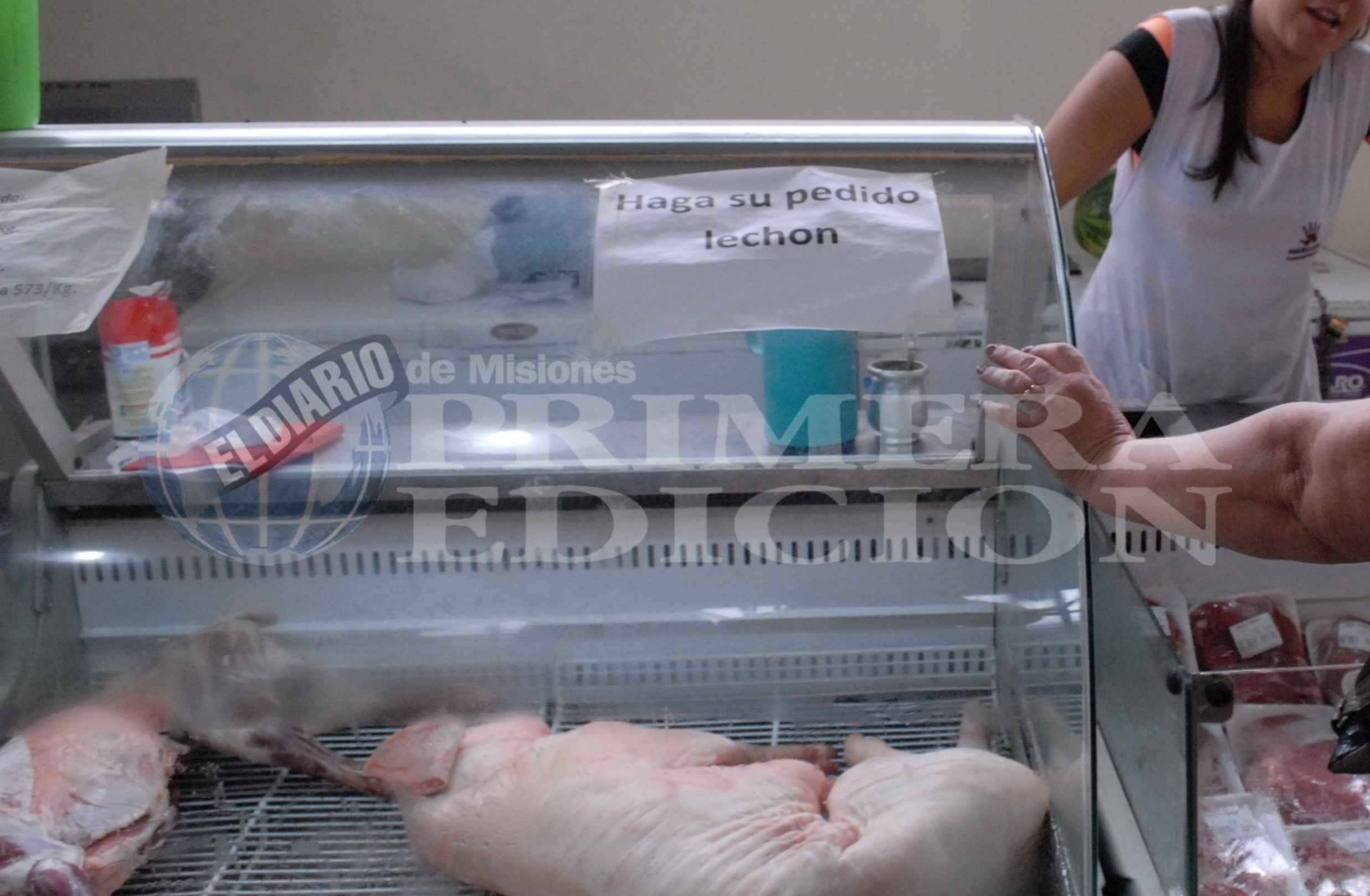 En las ferias, pagan en cuotas los lechones para las fiestas de fin de año