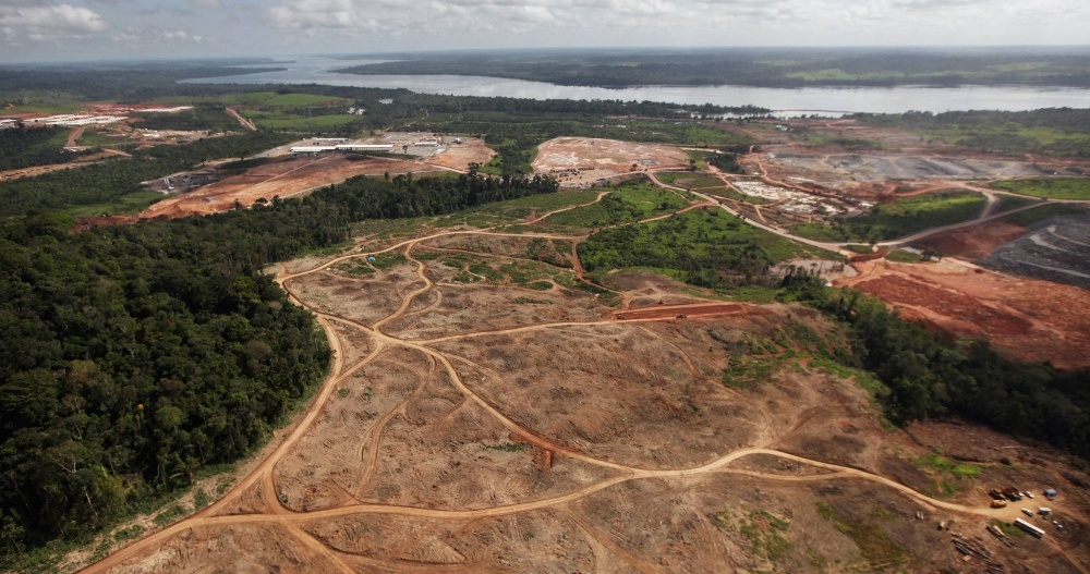 Indígenas culpan a Bolsonaro de deforestación y muertes en la Amazonia
