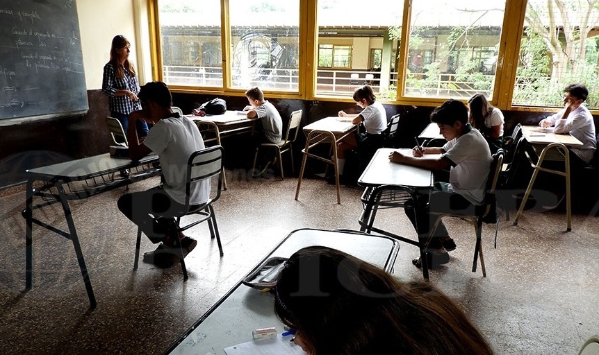 “Hace cuatro años que los docentes misioneros no llegan al mínimo”