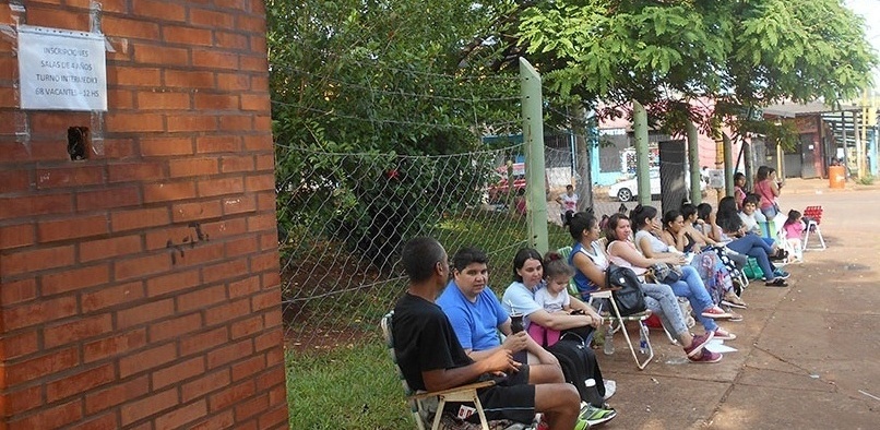 Itaembé Miní, el barrio con más demanda de bancos en Nivel Inicial
