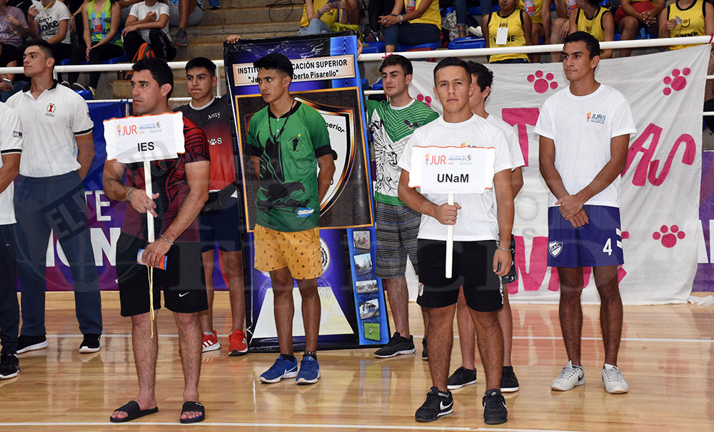 Los universitarios hacen su juego