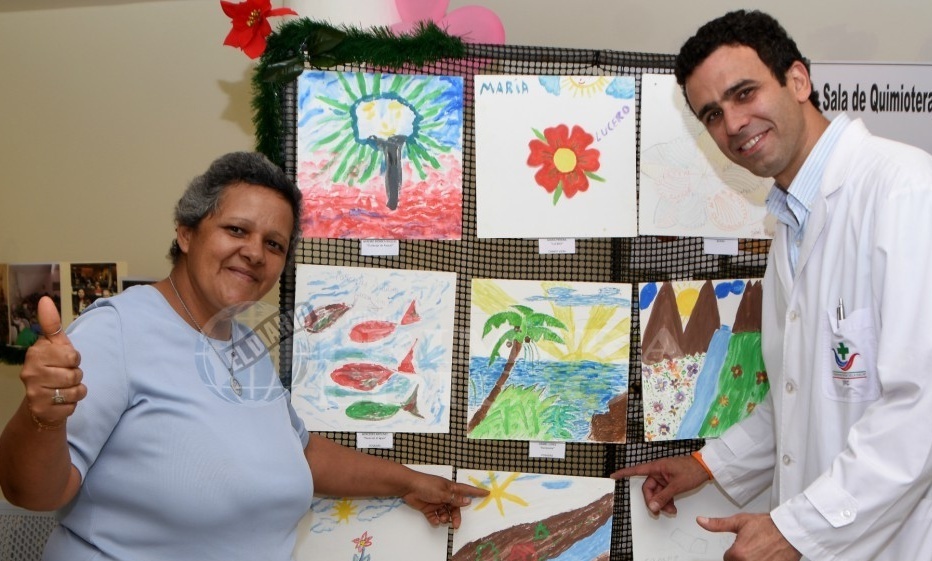 Primera muestra de pinturas en salas de quimioterapia del IMC