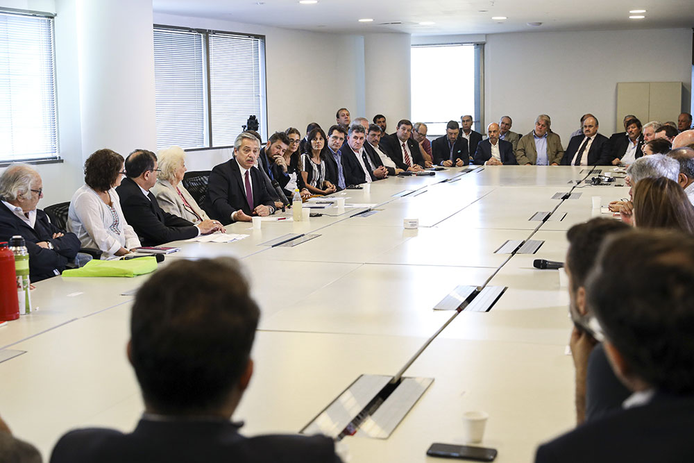 Fernández convocó a realizar la “epopeya” de terminar con el hambre