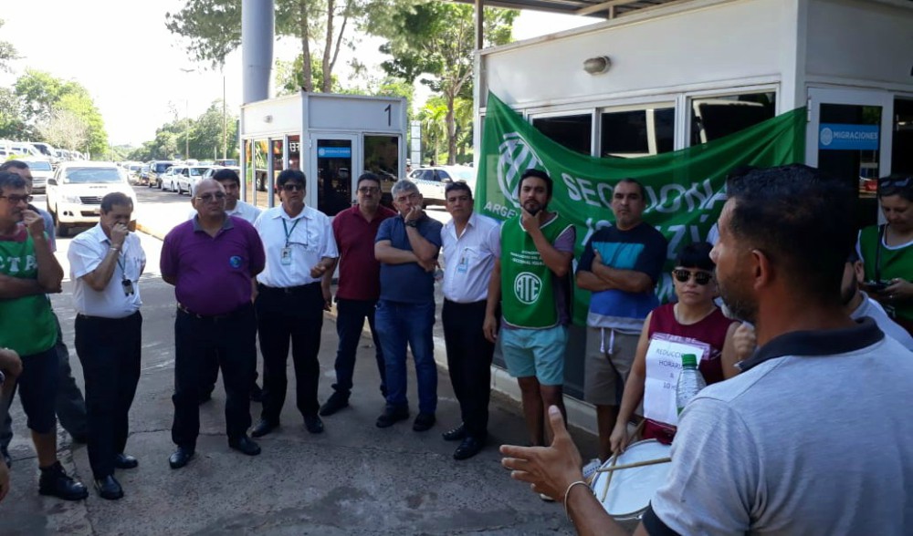 Exigen más personal para cubrir pasos fronterizos