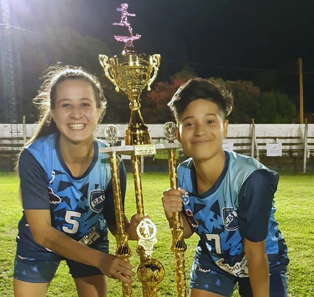 Las Decanas, campeonas de la Liga Obereña