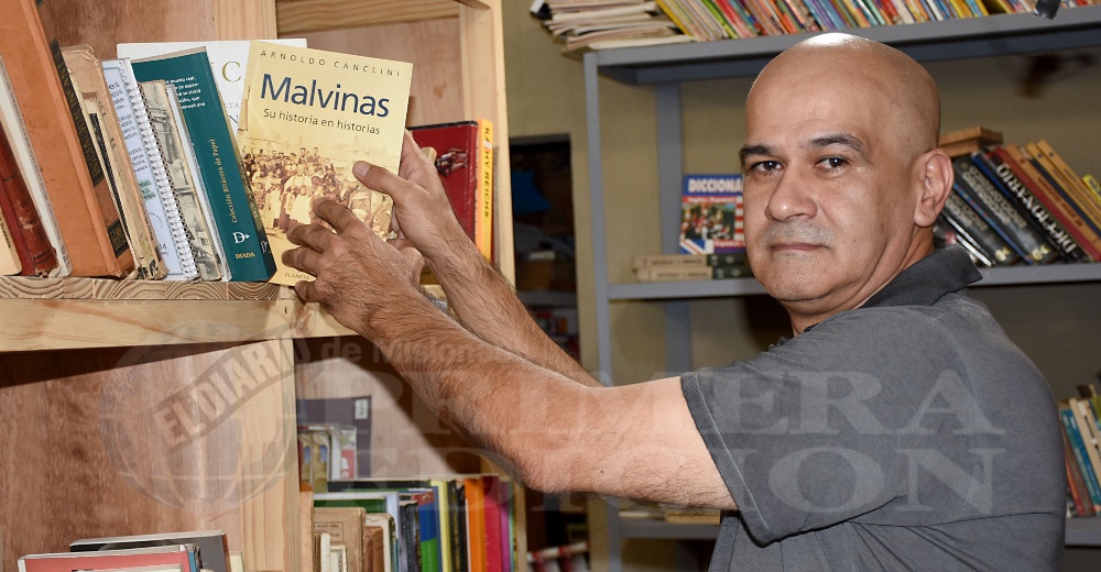 La Biblioteca Popular 2 de Abril abre las fronteras del mundo de la lectura