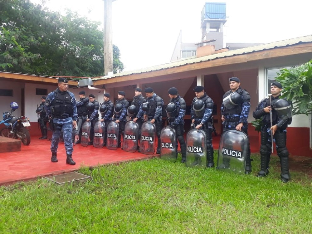 Violenta sesión en Iguazú: manifestantes “tomaron” el Concejo Deliberante
