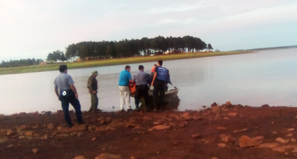 Intensa búsqueda de un hombre en aguas del Lago Urugua-í