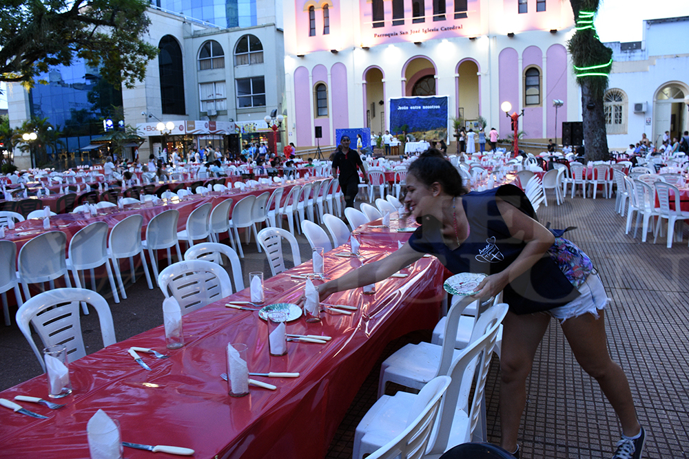 La Catedral celebró la Navidad en solidaridad y comunión