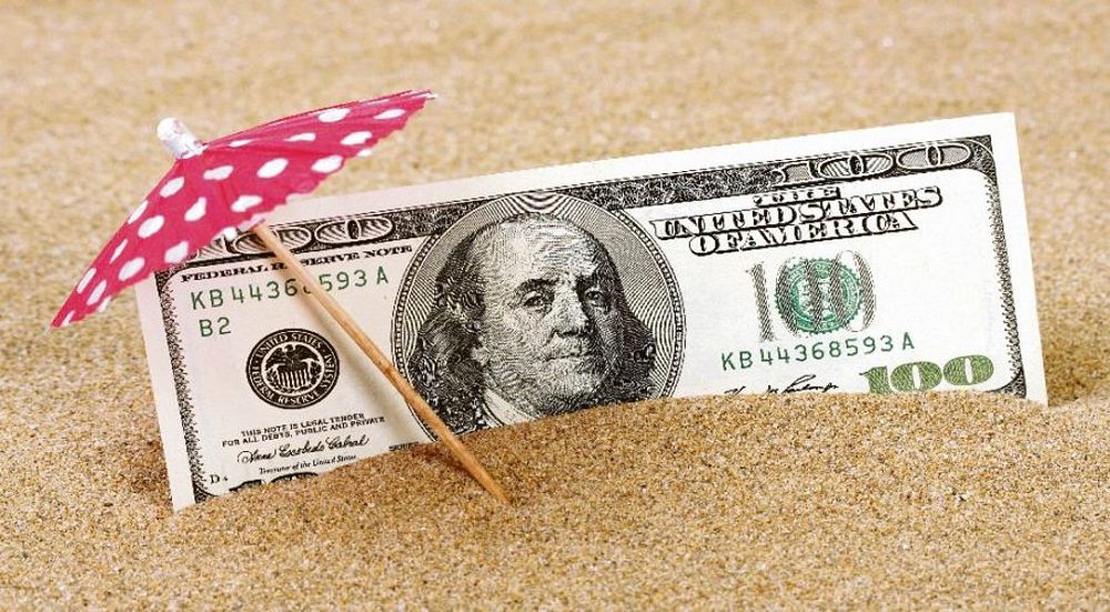 Dólar turista: los consumos en dólares anteriores a ley no pagarán el 30%