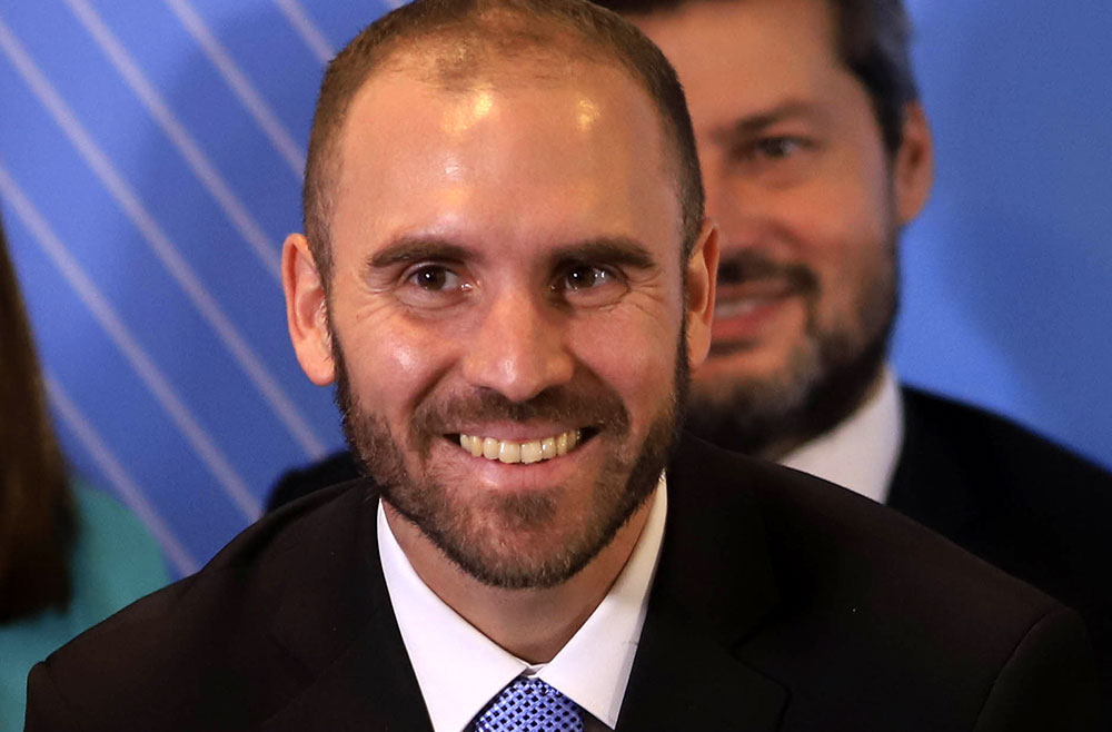 Guzmán quiere refinanciar capital e intereses de la deuda externa