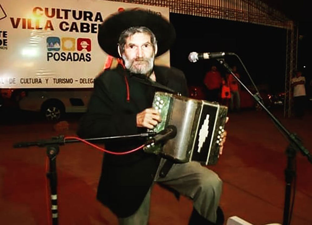 Milagro de Navidad, Moni Encina se reencontró con su acordeón