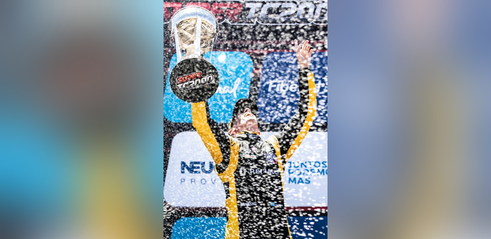 Leonel Pernía es el campeón del Súper TC2000