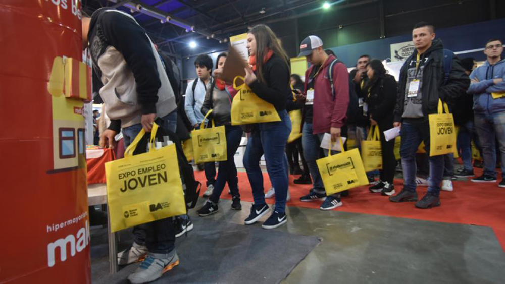 Seis de cada 10 jóvenes no tienen empleo formal