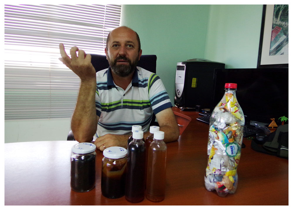 Juguetes de tapitas, un recreo al dolor