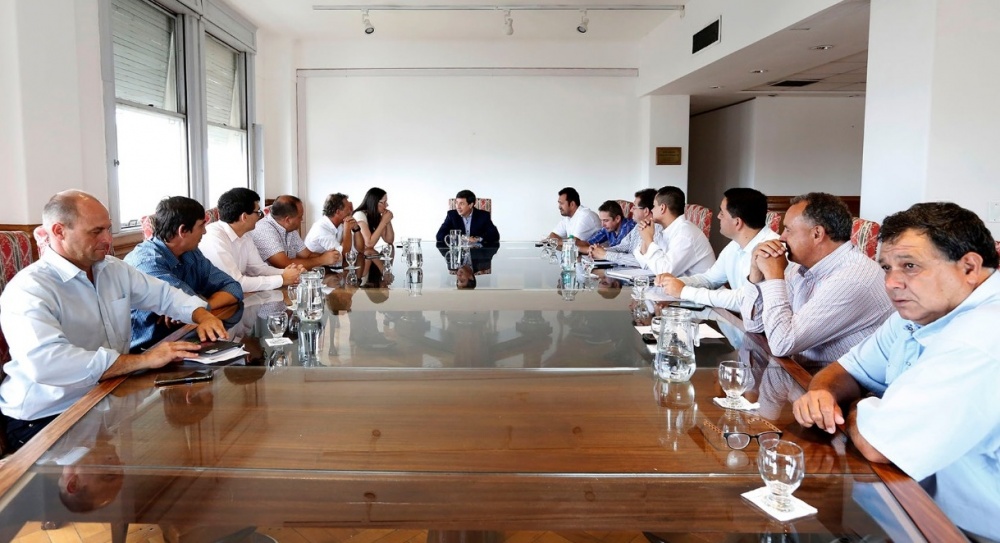 Arroyo ayer con alcaldes y el viernes con Herrera