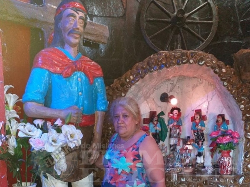 Devotos recuerdan al Gauchito Gil en su día