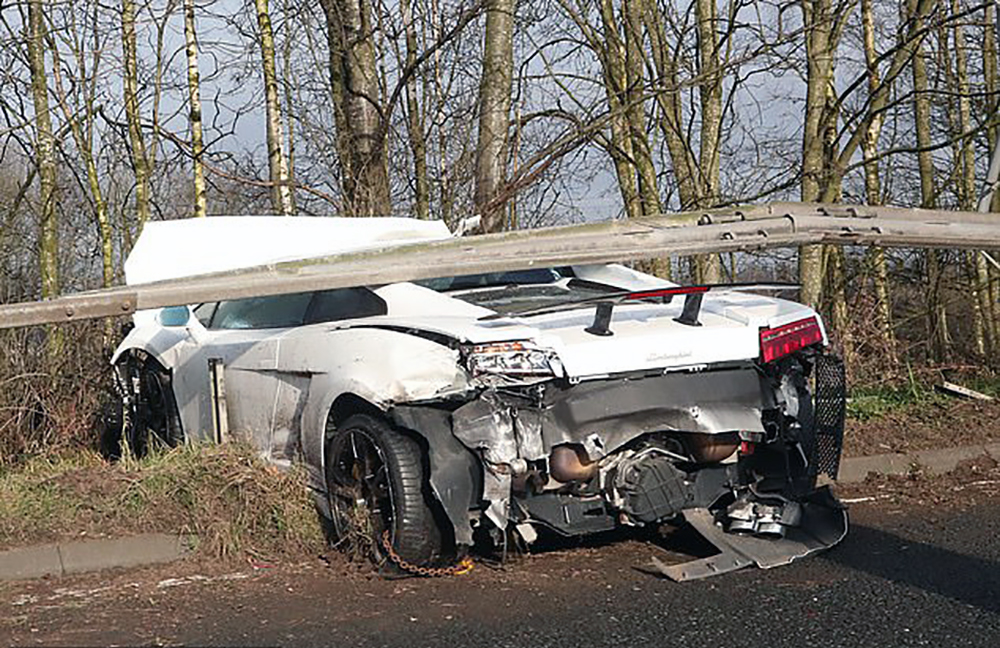 Sergio Romero chocó con su Lamborghini en Manchester